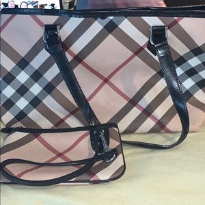 burberry tote